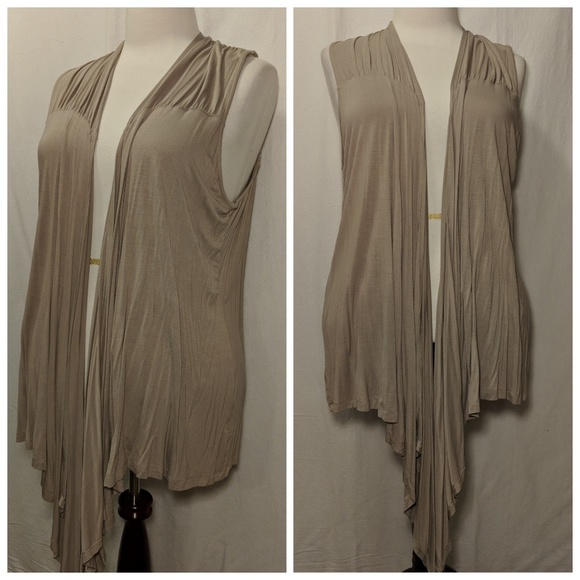 Missguided Taupe Long Flyaway Vest - Picture 2 of 6